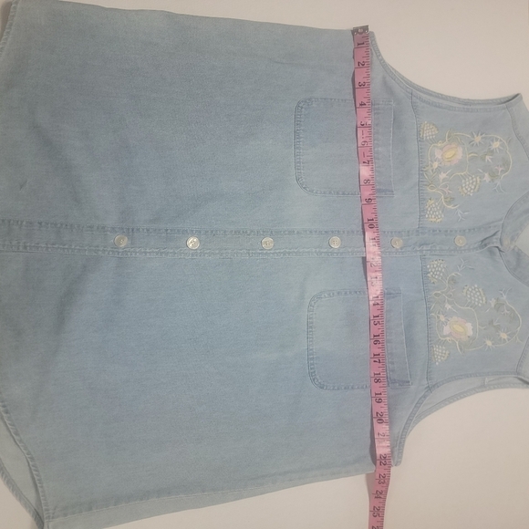 Country legends XL sleeveless top. Faded denim with embroidery - Picture 6 of 9